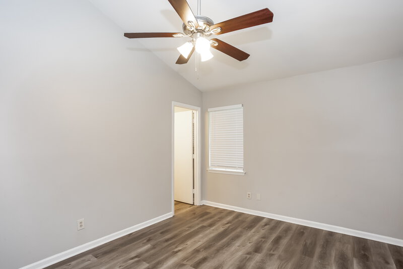 1,840/Mo, 8338 Houndstooth Dr Charlotte, NC 28227 Main Bedroom View 3