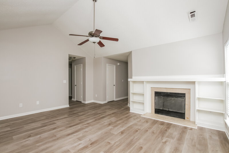 1,910/Mo, 8809 Little Hampton Pl Charlotte, NC 28215 Living Room View 3