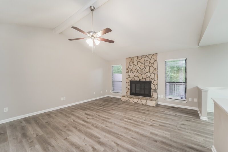 1,755/Mo, 6706 Santa Maria Ln Charlotte, NC 28227 Living Room View