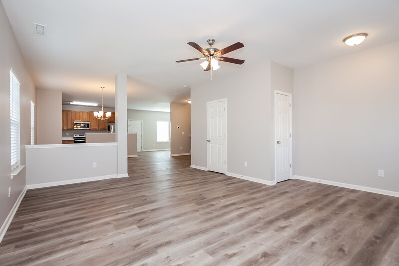 1,935/Mo, 1139 Blue Topaz Dr Dallas, NC 28034 Living Room View