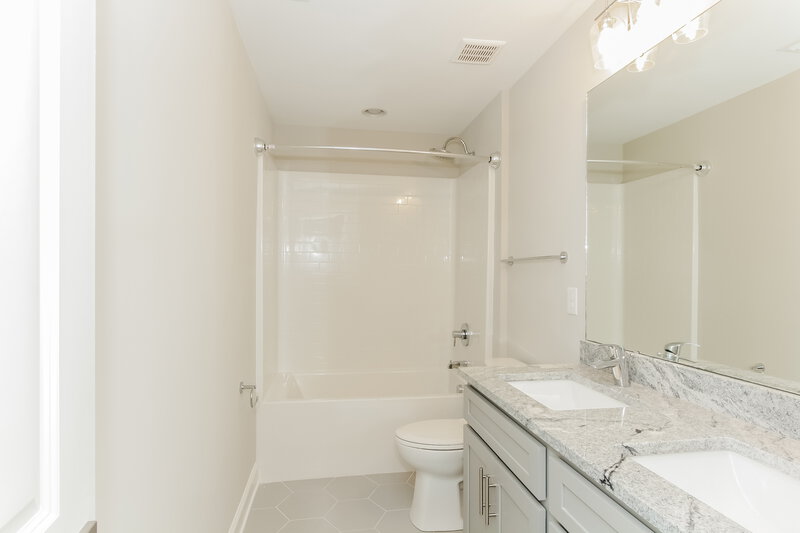 3,060/Mo, 2220 Moose Rd Kannapolis, NC 28083 Bathroom View