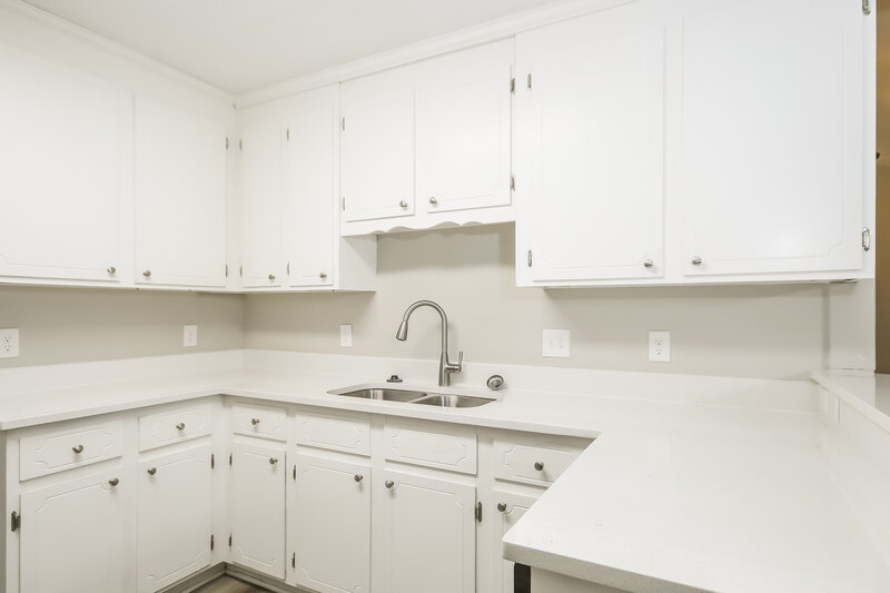 3,060/Mo, 820 Turning Point Ln Concord, NC 28027 Kitchen View 2