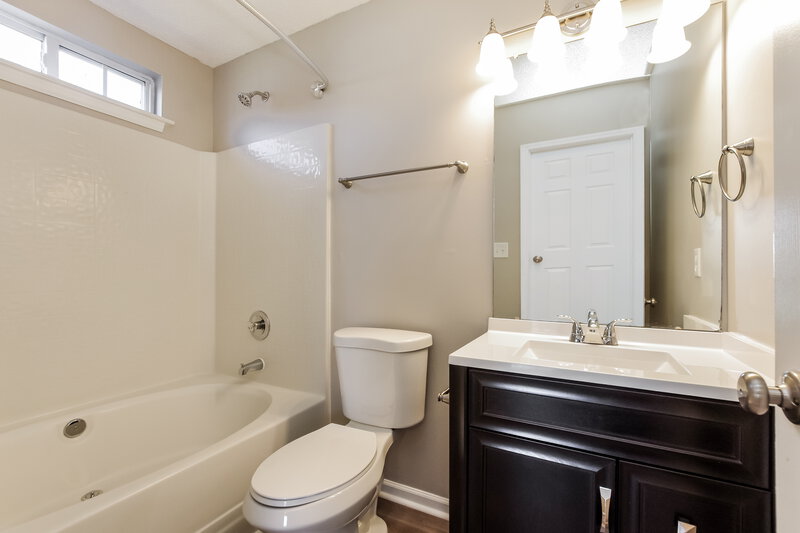 1,795/Mo, 3900 Golden Rod Ct Indian Trail, NC 28079 Main Bathroom View