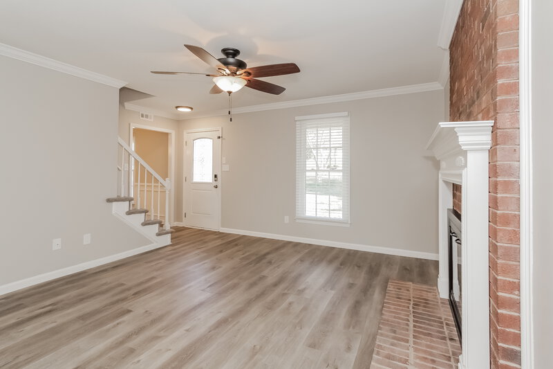 2,600/Mo, 7329 Morris Pond Dr Charlotte, NC 28227 Living Room View 2