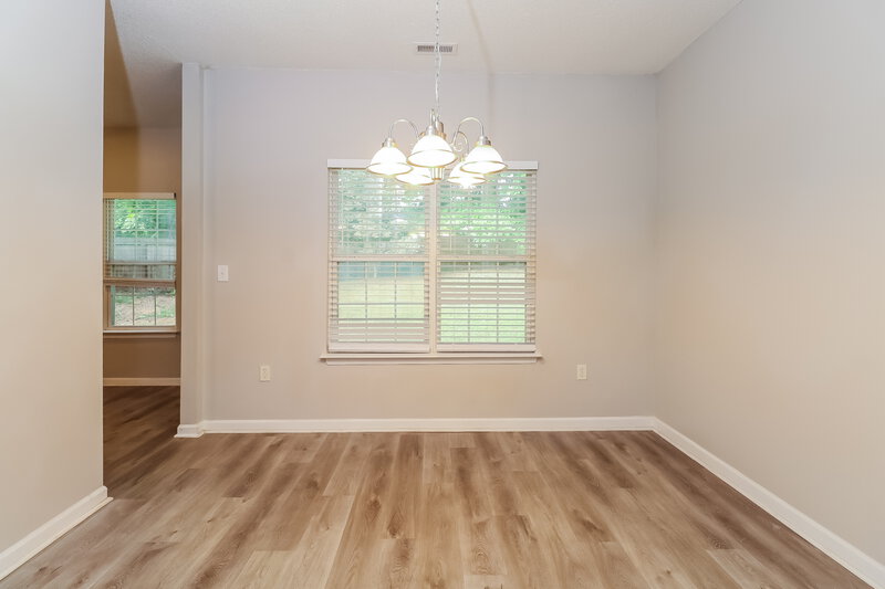 2,050/Mo, 7230 Frances Irene Dr Charlotte, NC 28215 Dining Room View