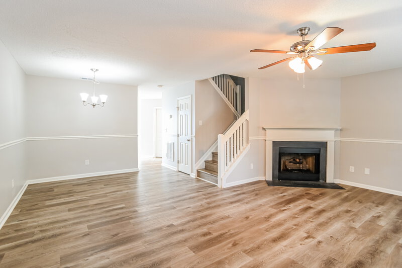 1,635/Mo, 5966 Cougar Ln Charlotte, NC 28269 Living Room View