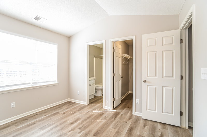 1,635/Mo, 5966 Cougar Ln Charlotte, NC 28269 Bedroom View