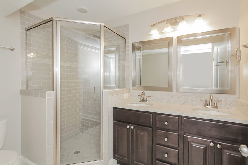 2,415/Mo, 4129 Marquesas Ave Tega Cay, SC 29708 Bathroom View