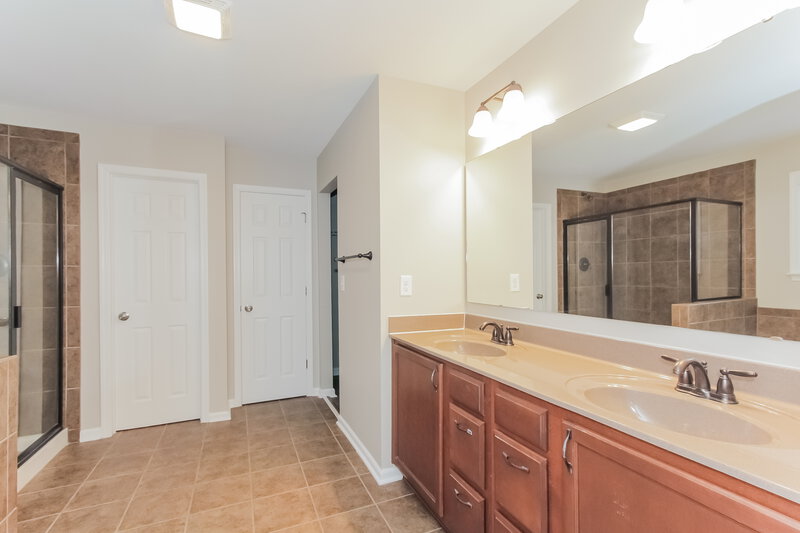 2,825/Mo, 1721 Leeview Ln Clover, SC 29710 Main Bathroom View