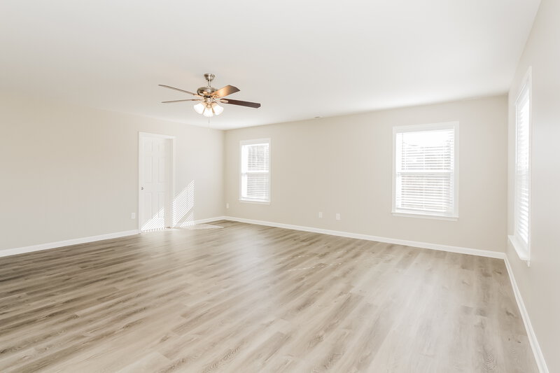 4,040/Mo, 1524 Black Swan Ct Clover, SC 29710 Main Bedroom View