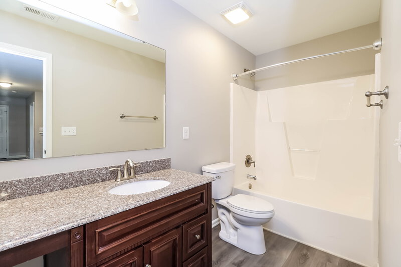 2,970/Mo, 1524 Black Swan Ct Clover, SC 29710 Main Bathroom View 2