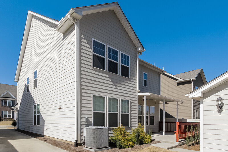 3,080/Mo, 7632 Cushing Dr # 74 Charlotte, NC 28216 Rear View