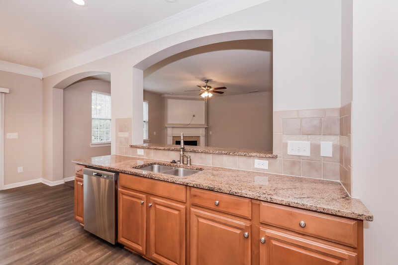 4,180/Mo, 1212 Ridge Haven Rd Waxhaw, NC 28173 Kitchen View 3