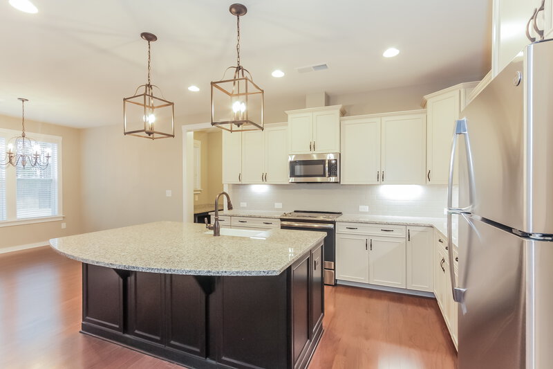 2,770/Mo, 952 Elderberry Ln Clover, SC 29710 Kitchen View 2