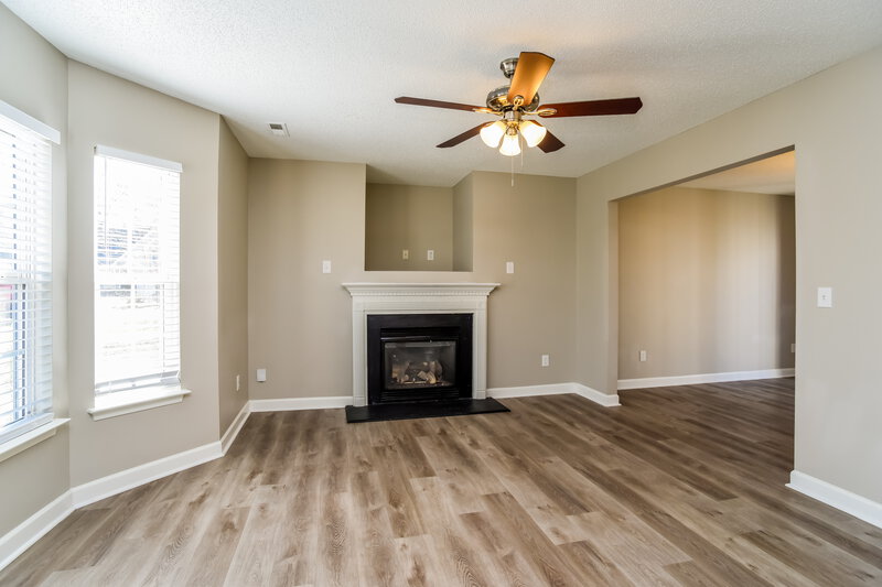1,665/Mo, 511 Canopy Ct Clover, SC 29710 Living Room View