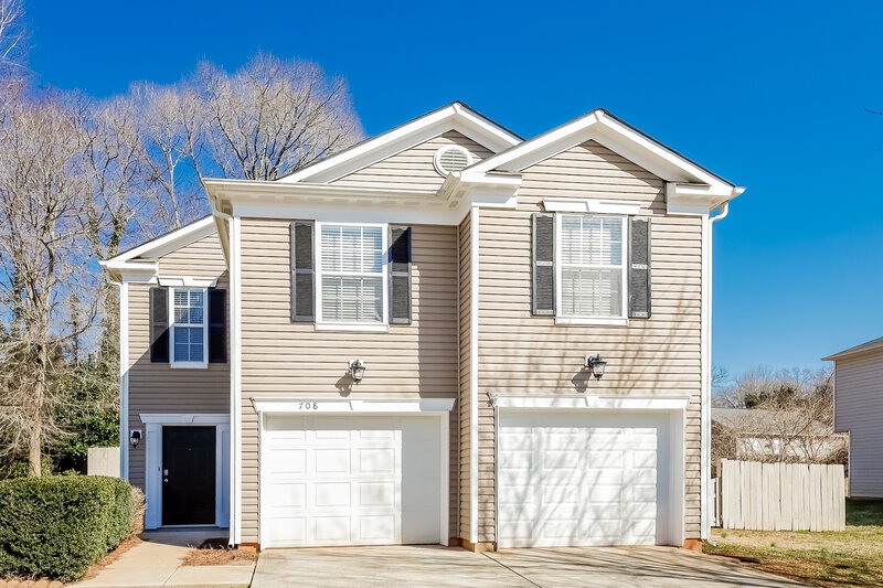 1,850/Mo, 708 Victory Gallop Ave Clover, SC 29710 External View