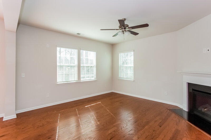 2,695/Mo, 4112 Hickory View Dr Indian Land, SC 29707 Living Room View