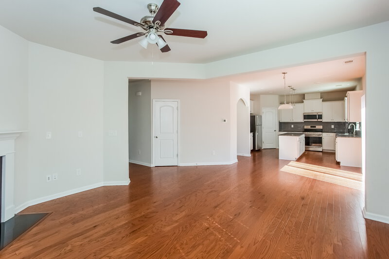 2,695/Mo, 4112 Hickory View Dr Indian Land, SC 29707 Living Room View 2