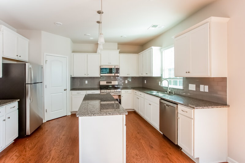 2,695/Mo, 4112 Hickory View Dr Indian Land, SC 29707 Kitchen View