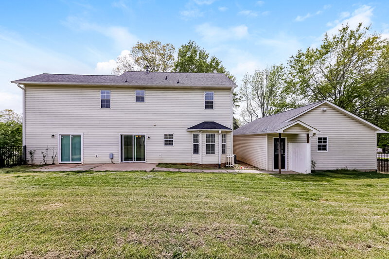 2,890/Mo, 1820 Wimbleton Wood Dr Fort Mill, SC 29708 Rear View