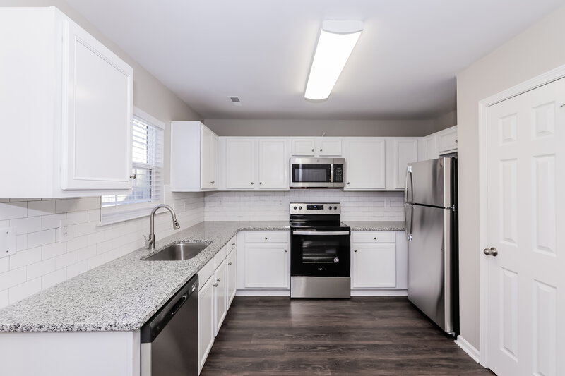 2,420/Mo, 4282 Cole Creek Dr Indian Land, SC 29707 Kitchen View