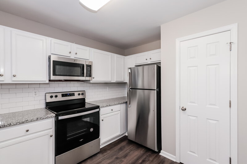 2,420/Mo, 4282 Cole Creek Dr Indian Land, SC 29707 Kitchen View 3