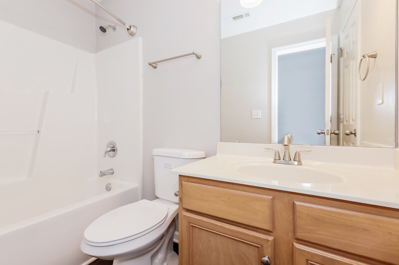 2,420/Mo, 4282 Cole Creek Dr Indian Land, SC 29707 Bathroom View