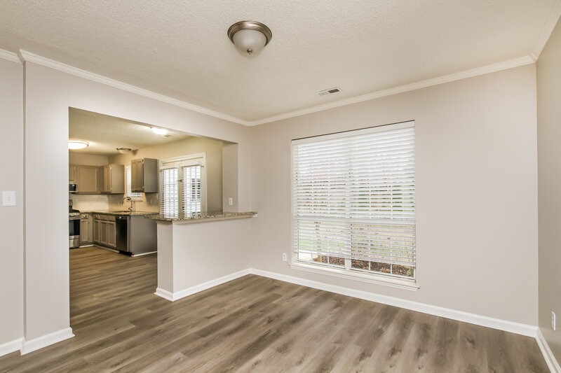 2,305/Mo, 100 Bath Cir Huntersville, NC 28078 Sitting Room View