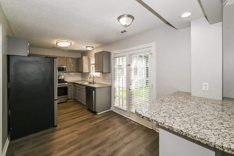 2,270/Mo, 100 Bath Cir Huntersville, NC 28078 Kitchen View