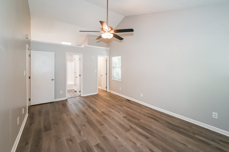 2,270/Mo, 100 Bath Cir Huntersville, NC 28078 Main Bedroom View 2