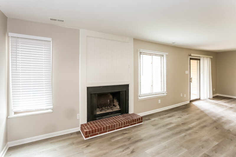 2,440/Mo, 3125 Windbluff Dr Charlotte, NC 28277 Living Room View