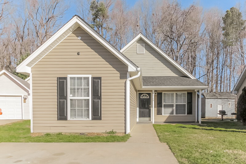 1,860/Mo, 4148 Canyon Creek Ln Charlotte, NC 28216 External View
