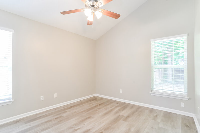 1,805/Mo, 4148 Canyon Creek Ln Charlotte, NC 28216 Main Bedroom View 2