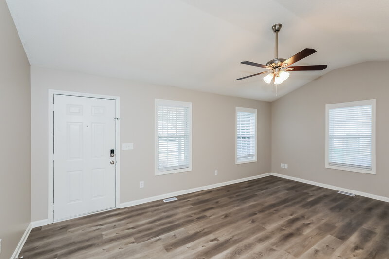 1,685/Mo, 109 Colonial Cir Wingate, NC 28174 Living Room View 2