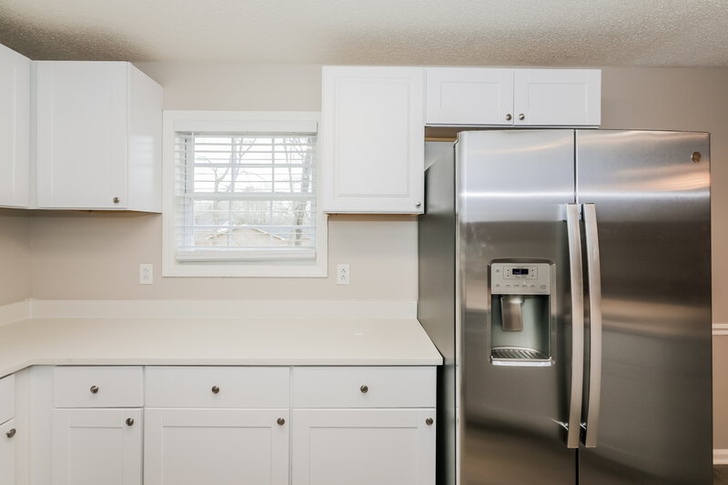 1,685/Mo, 109 Colonial Cir Wingate, NC 28174 Kitchen View 2