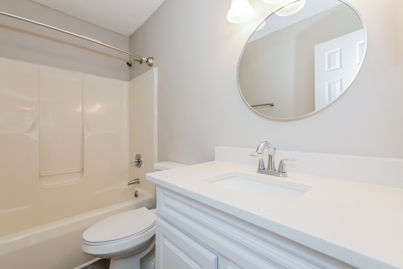 1,685/Mo, 109 Colonial Cir Wingate, NC 28174 Bathroom View