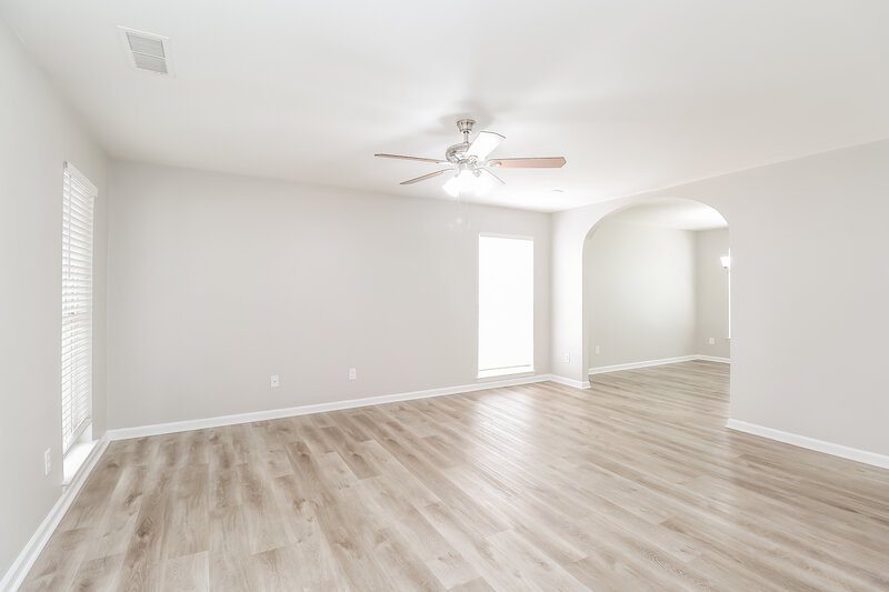 1,930/Mo, 211 Winding Canyon Dr Charlotte, NC 28214 Living Room View 2