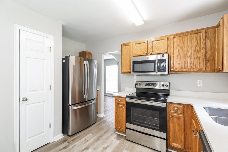 1,930/Mo, 211 Winding Canyon Dr Charlotte, NC 28214 Kitchen View