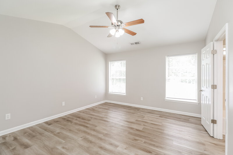 1,930/Mo, 211 Winding Canyon Dr Charlotte, NC 28214 Main Bedroom View 2