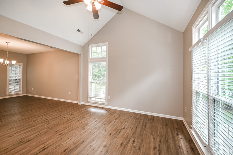 2,345/Mo, 4107 Garden Grove Ln Charlotte, NC 28269 Living Room View