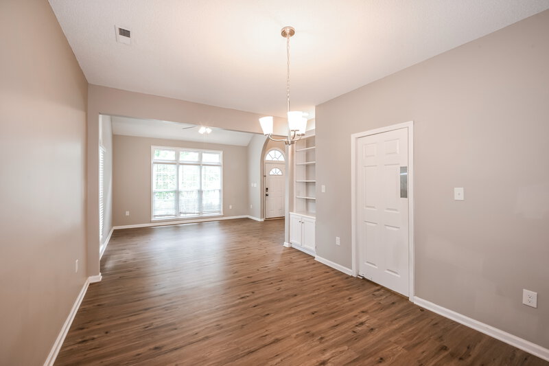 2,345/Mo, 4107 Garden Grove Ln Charlotte, NC 28269 Dining Room View