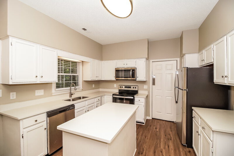 2,380/Mo, 4107 Garden Grove Ln Charlotte, NC 28269 Kitchen View