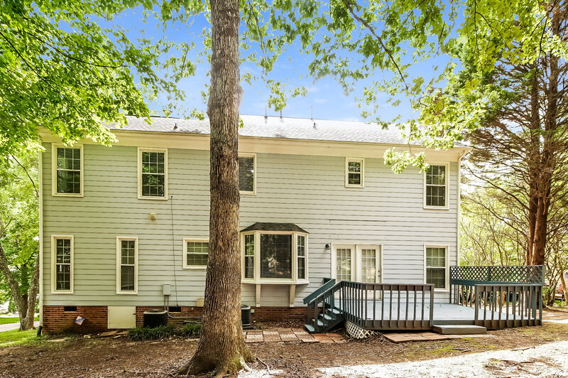 2,380/Mo, 4107 Garden Grove Ln Charlotte, NC 28269 Rear View