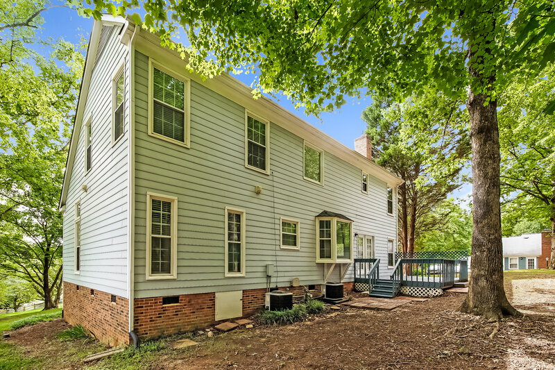 2,380/Mo, 4107 Garden Grove Ln Charlotte, NC 28269 Rear View 2
