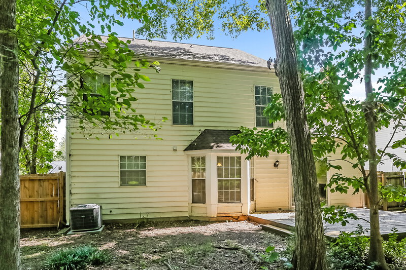 2,295/Mo, 2109 David Earl Dr Charlotte, NC 28213 Rear View 2