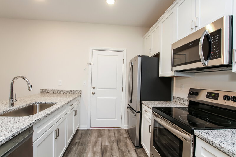 2,390/Mo, 2505 Scott St Unit 2 Kannapolis, NC 28083 Kitchen View