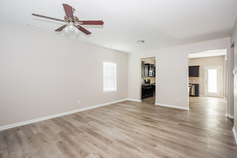 1,805/Mo, 3378 Saddlebrook Dr Midland, NC 28107 Living Room View