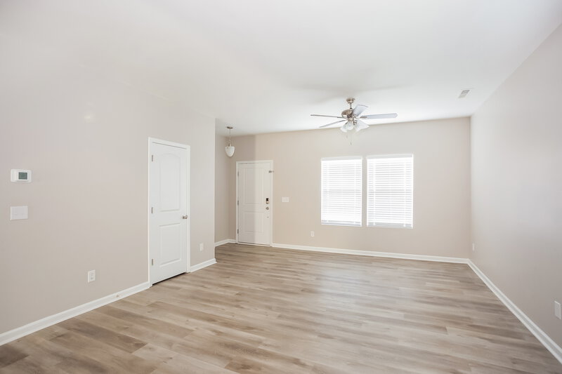 1,805/Mo, 3378 Saddlebrook Dr Midland, NC 28107 Living Room View 2