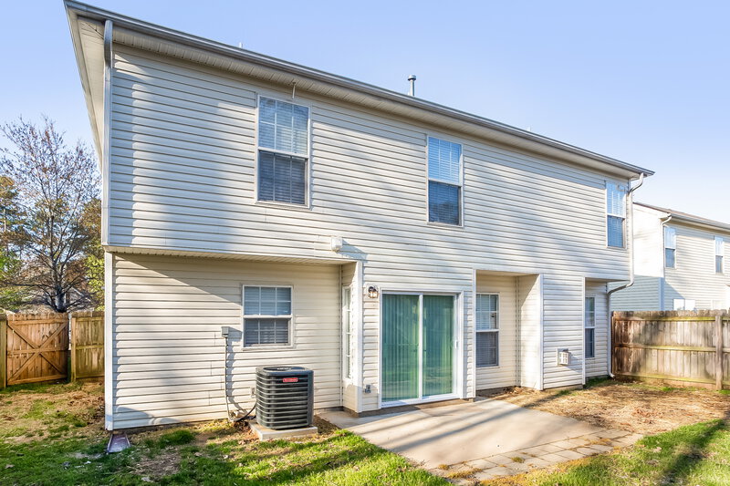 1,895/Mo, 2003 Summit Ridge Ln Kannapolis, NC 28083 Rear View