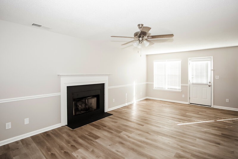 2,890/Mo, 1264 Midlake Rd Kannapolis, NC 28083 Living Room View